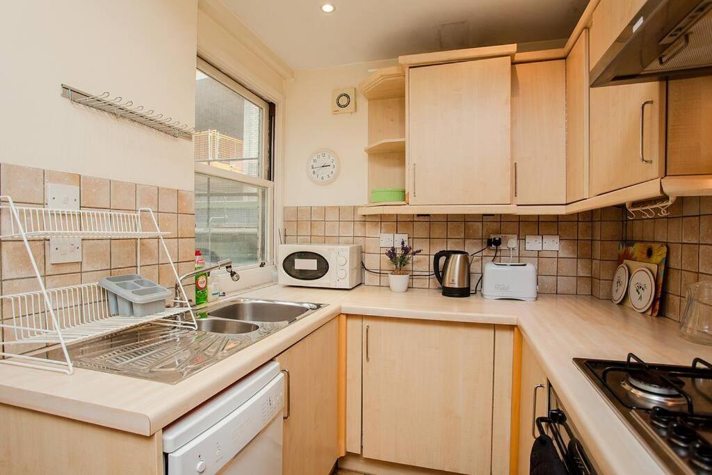Bright 2 Bedroom Flat In Central London Londres Exterior foto